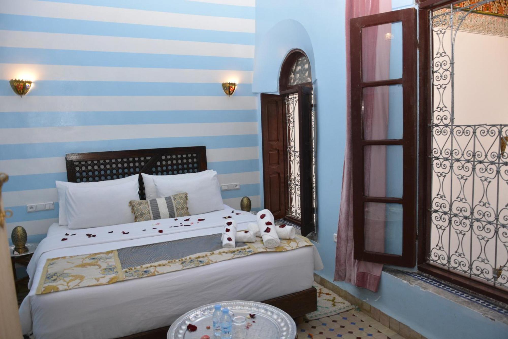 Riad Fes Colors & Spa - Family Lodging Exterior photo