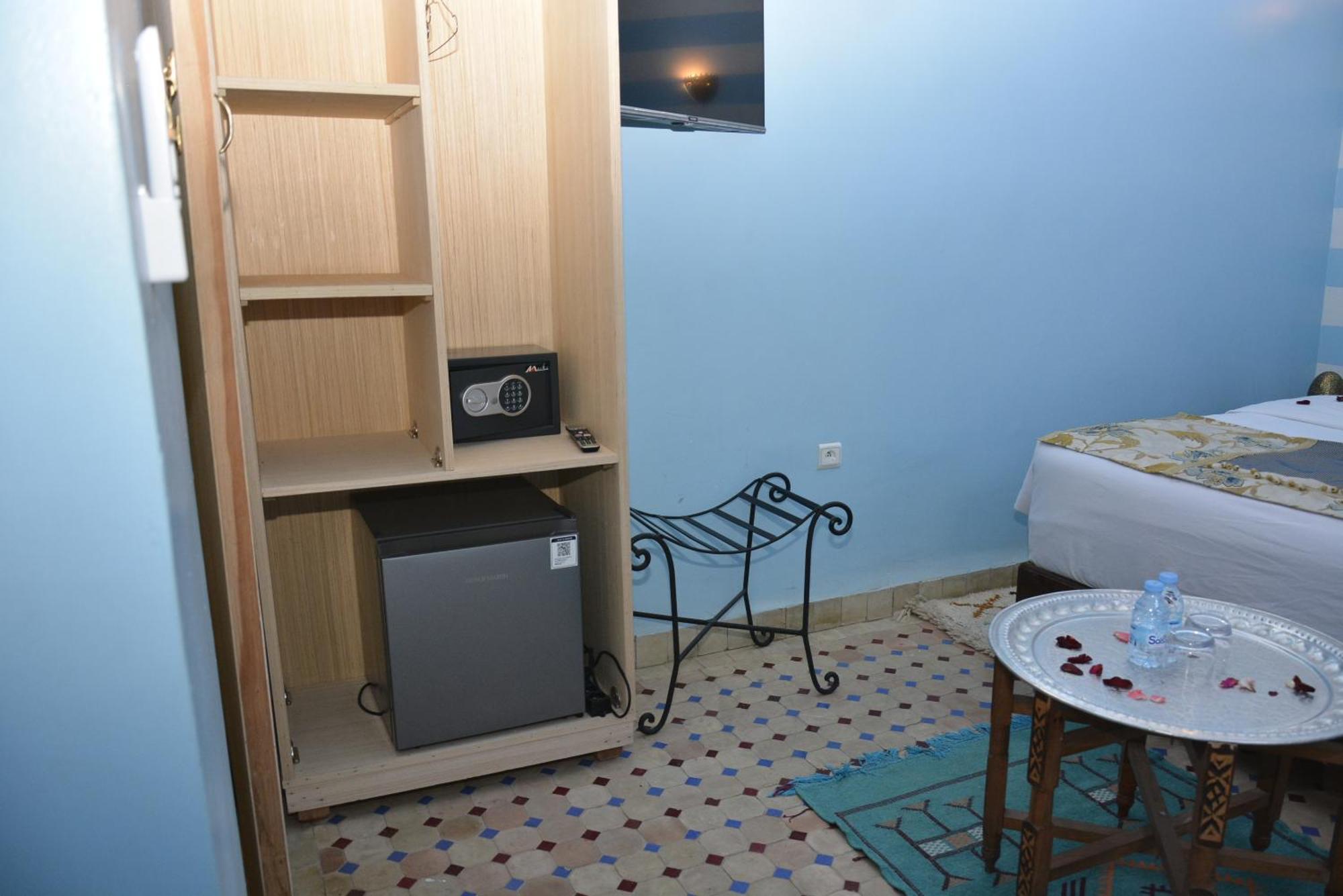 Riad Fes Colors & Spa - Family Lodging Exterior photo