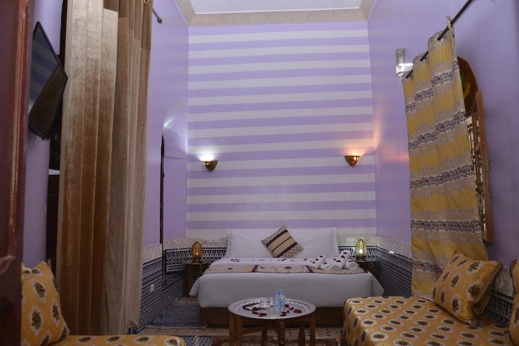 Riad Fes Colors & Spa - Family Lodging Exterior photo